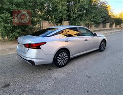 نیسان ئەلتیما